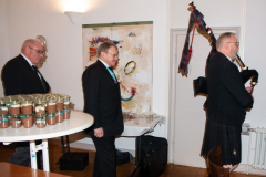 08-WM-WBro-Wolfgang-Mann-GM-Piped-into-the-Lodge